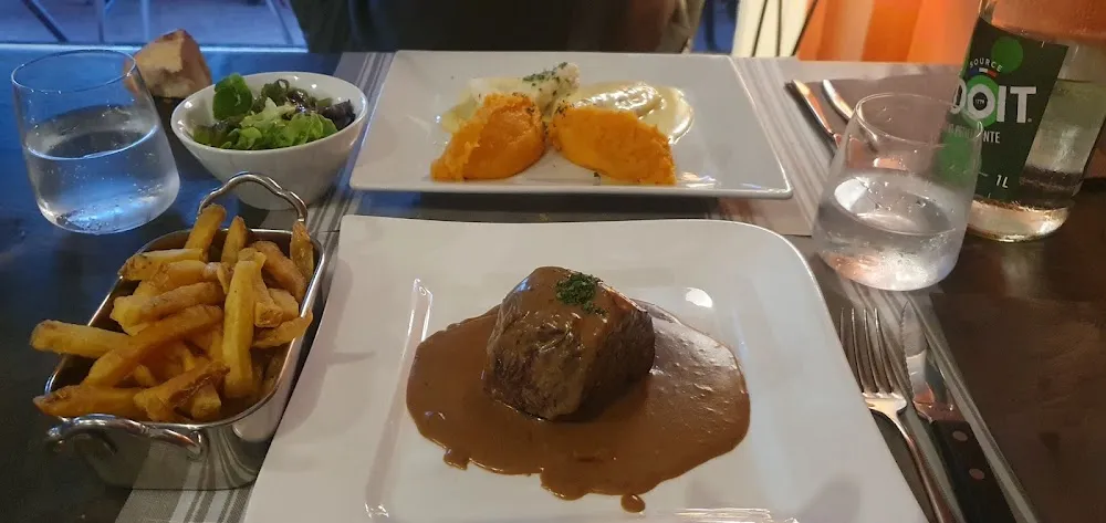 Pavé de Rumsteck Et Filet de Loup de Mer